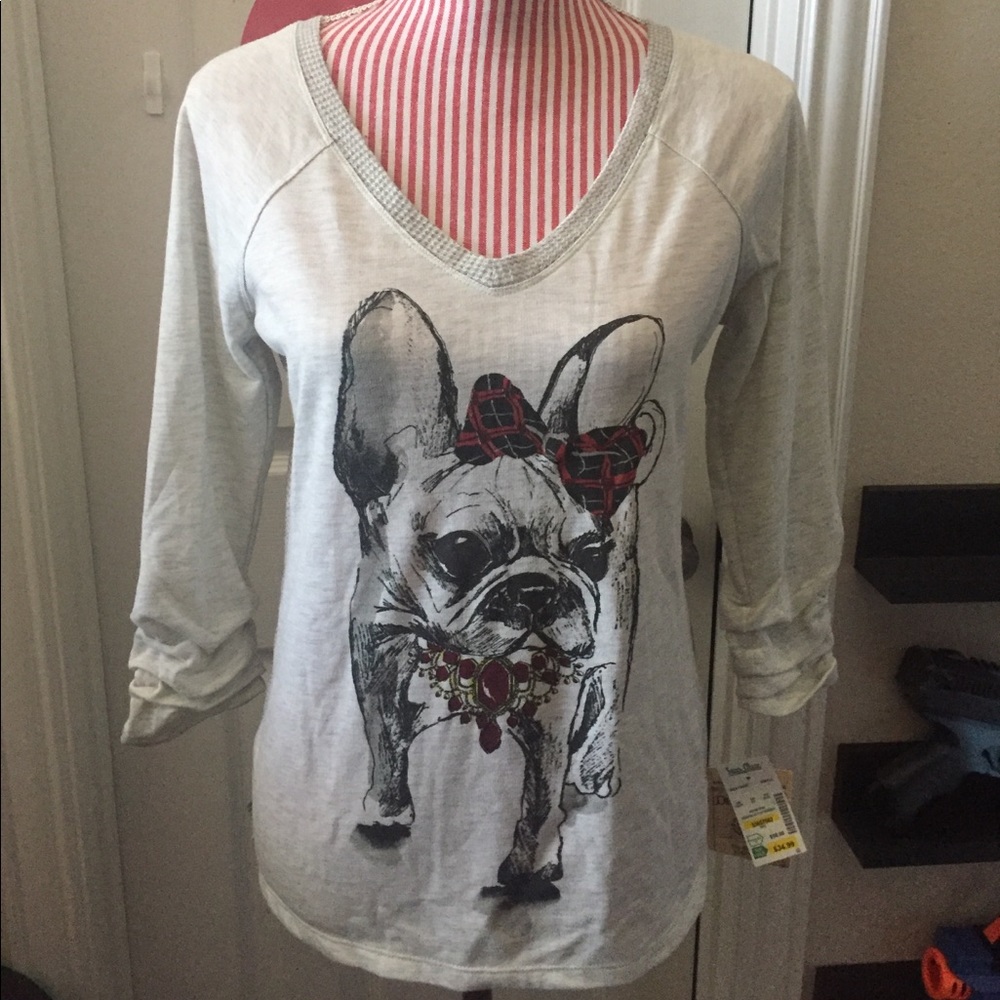 Gray long sleeve shirt with dog print.